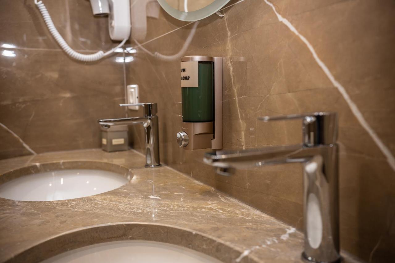 Hotel Golden Palace Shkodër 외부 사진